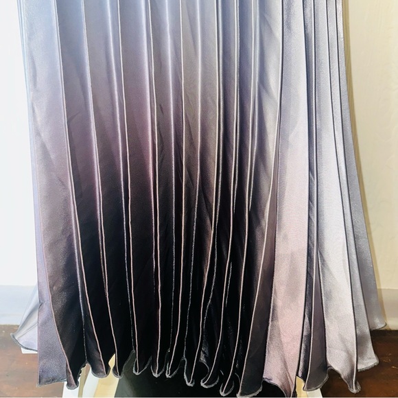 Betsey & Adam by Linda Bernell Spaghetti Strap Elegant Pleated Gown - Picture 4 of 8